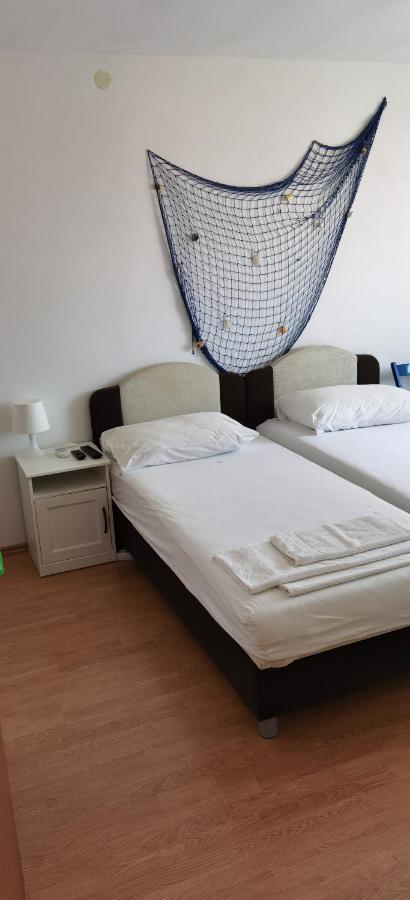 Apartmani Neva 苏佩塔尔 外观 照片