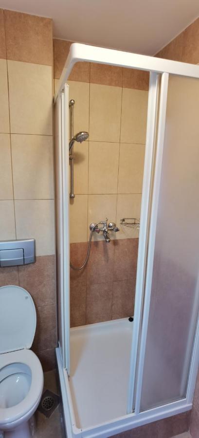Apartmani Neva 苏佩塔尔 外观 照片