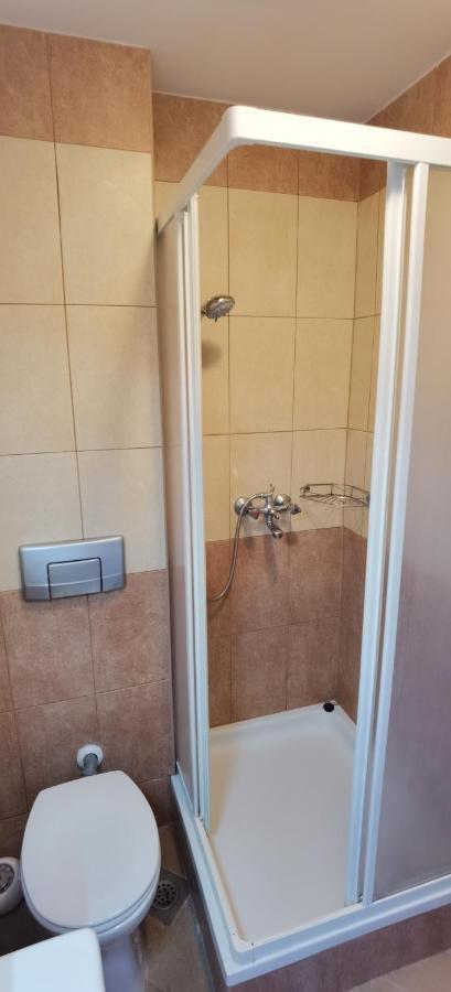 Apartmani Neva 苏佩塔尔 外观 照片