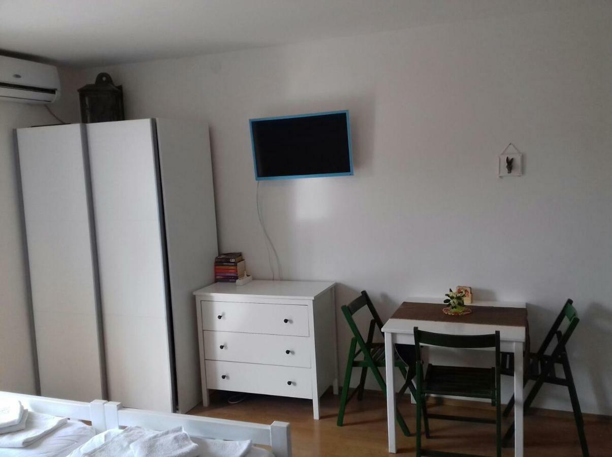 Apartmani Neva 苏佩塔尔 外观 照片